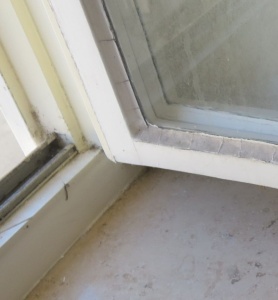 Fensterkitt, Fensterfuge mit Asbestverdacht
